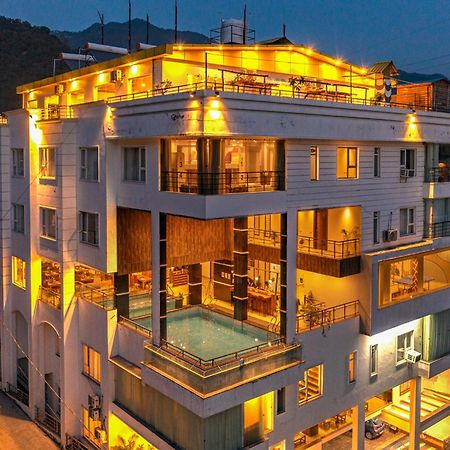 Moustache Rishikesh Luxuria Hostel Bagian luar foto