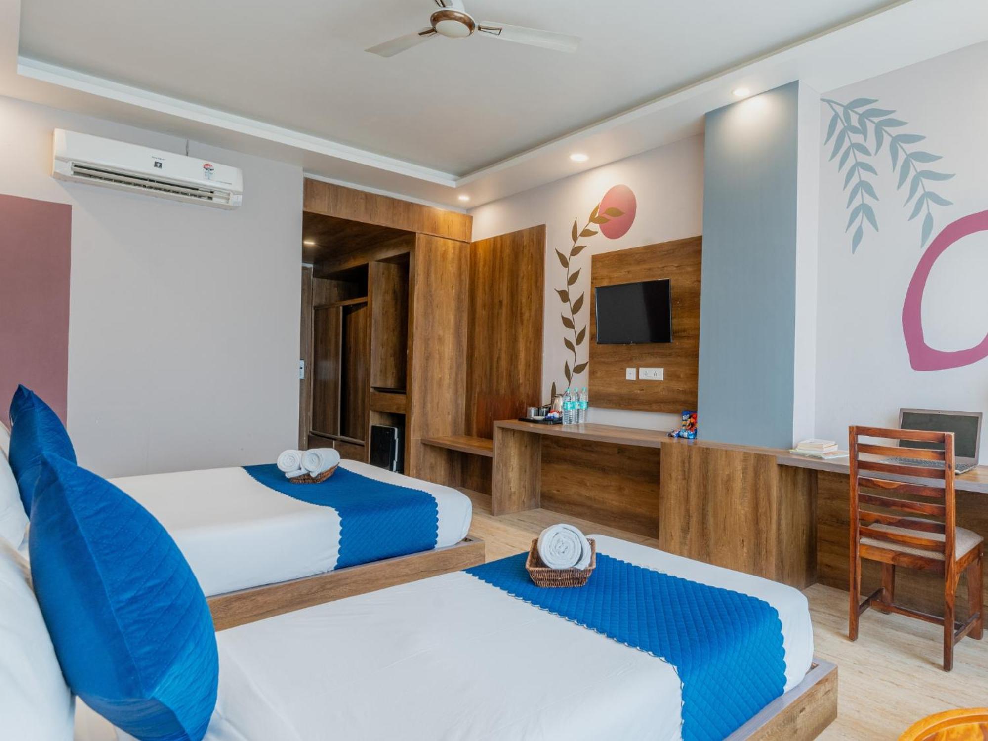 Moustache Rishikesh Luxuria Hostel Bagian luar foto