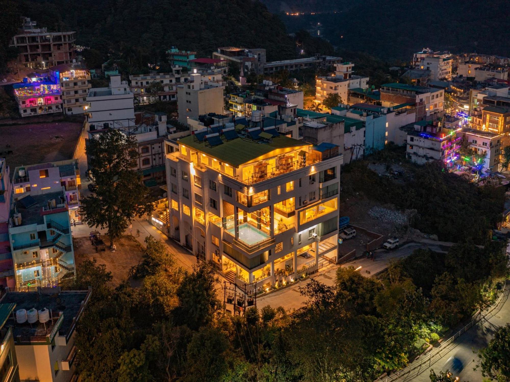 Moustache Rishikesh Luxuria Hostel Bagian luar foto